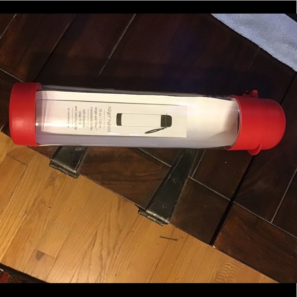 Amazon essential workers brand new water bottle - Picture 7 of 8